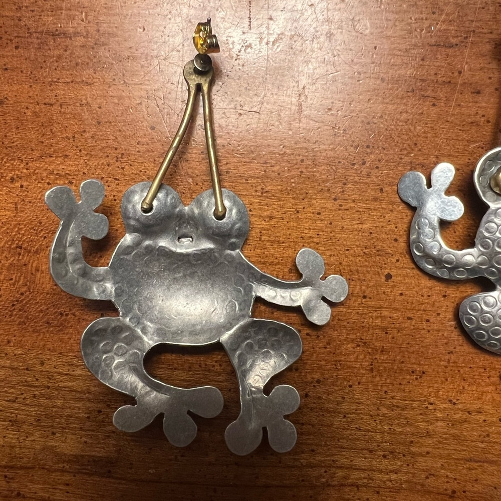 Ultra Lites - Frog earrings - Picture 2 of 5